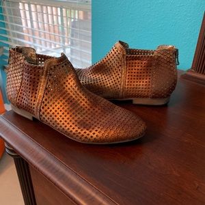 Free People Gold/Copper Booties